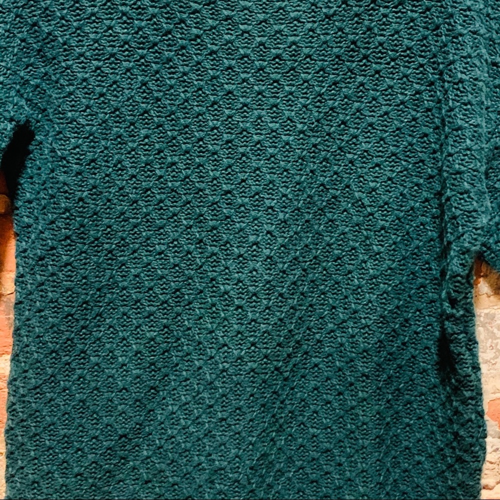 Vintage Hunter Green Sweater Scallop Detail - Picture 2 of 6